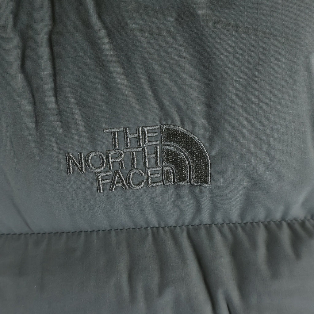 THE NORTH FACE(ザノースフェイス) CAMP SIERRA VEST キャンプシエラ フロントロゴ刺繍 ナイロン ダウンベスト グレー ND42551R