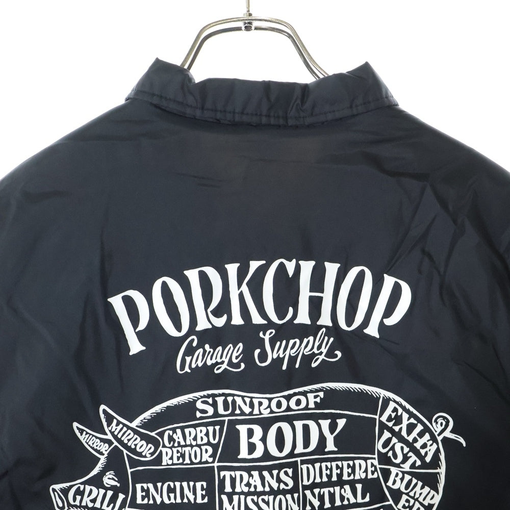 PORKCHOP(ポークチョップ) × United Sports Headline ユナイテッドスポーツヘッドライン バックプリント ボア付き コーチジャケット ブラック