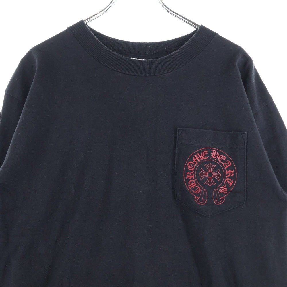 CHROME HEARTS(クロムハーツ) HORSESHOE 両面プリント 胸ポケット ロングスリーブ 長袖Tシャツ ブラック/レッド