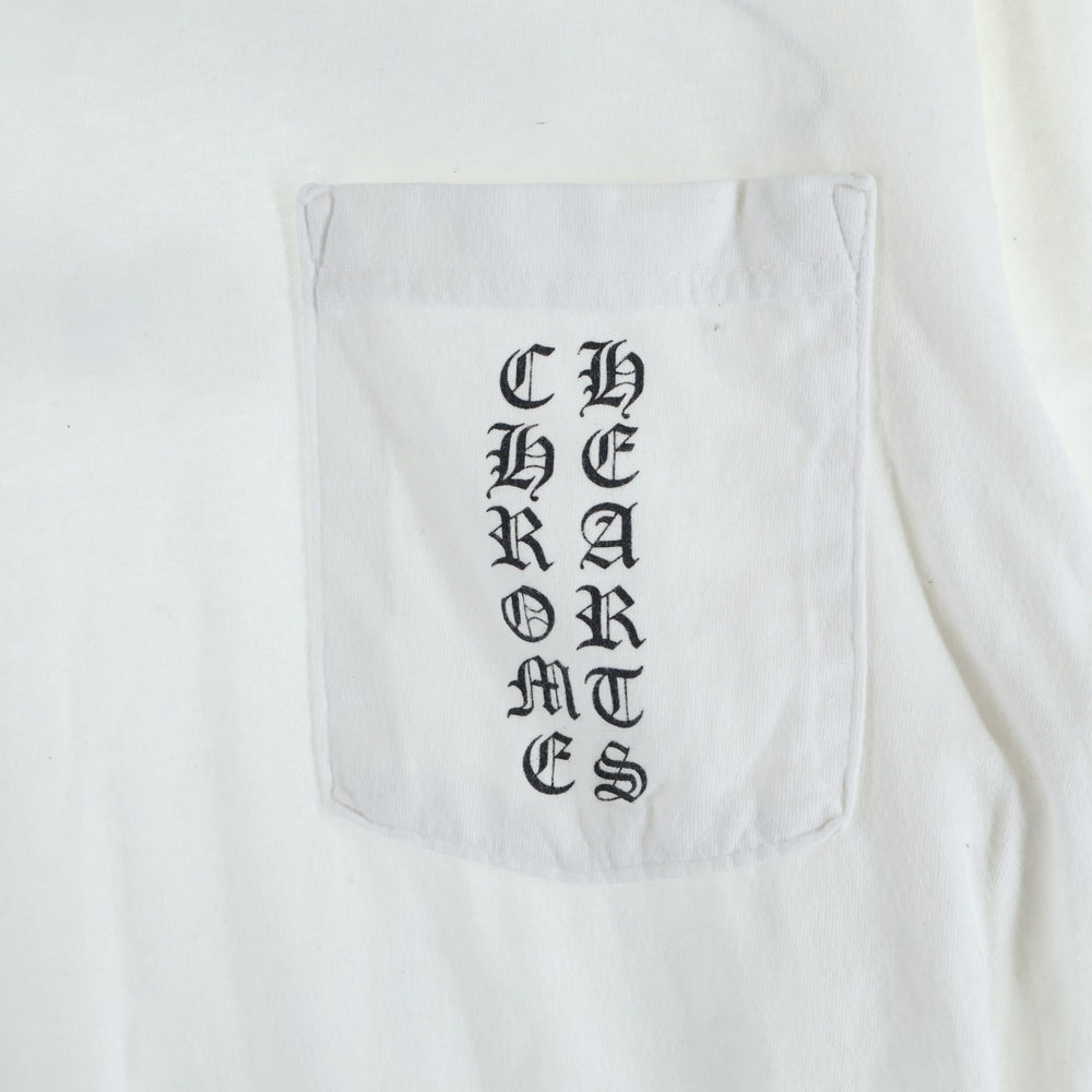 CHROME HEARTS(クロムハーツ) Osaka Scroll Label Logo Tee 大阪限定 大阪スクロールラベルロゴ ポケット付き 半袖Tシャツ ホワイト
