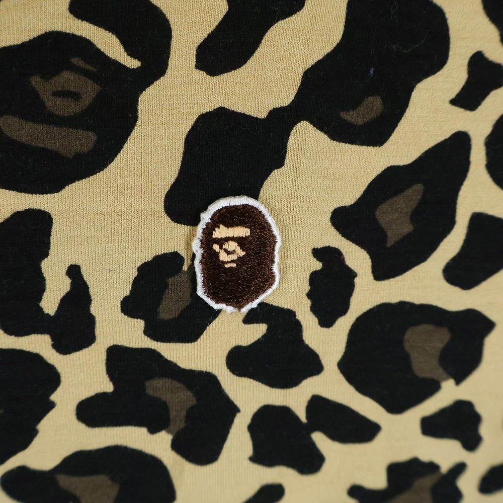 A BATHING APE(アベイシングエイプ) フロントロゴ レオパード柄 長袖T