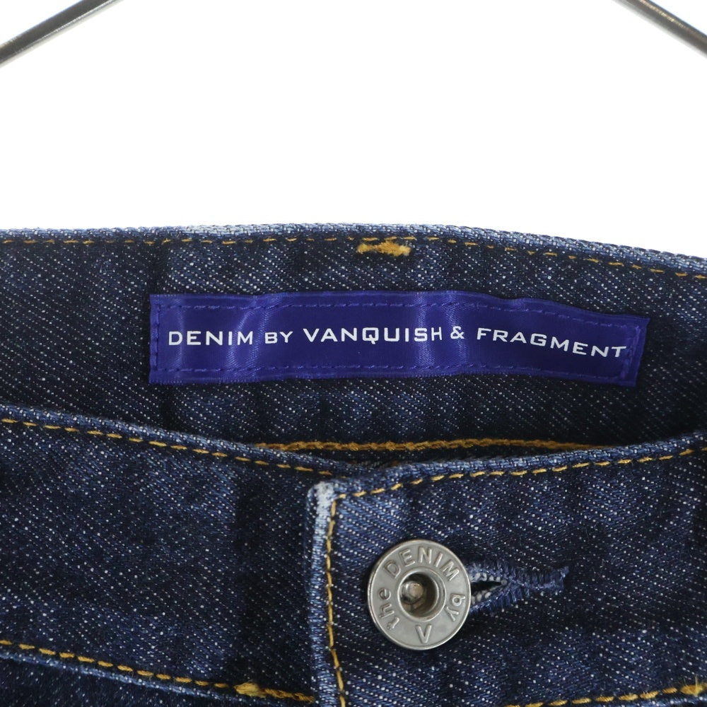 DENIM BY VANQUISH & FRAGMENT(デニムバイヴァンキッシュアンドフラグメント) 刺繍ロゴ 赤耳 セルビッチ 5ポケット ストレートデニムパンツ インディゴ VFP1005