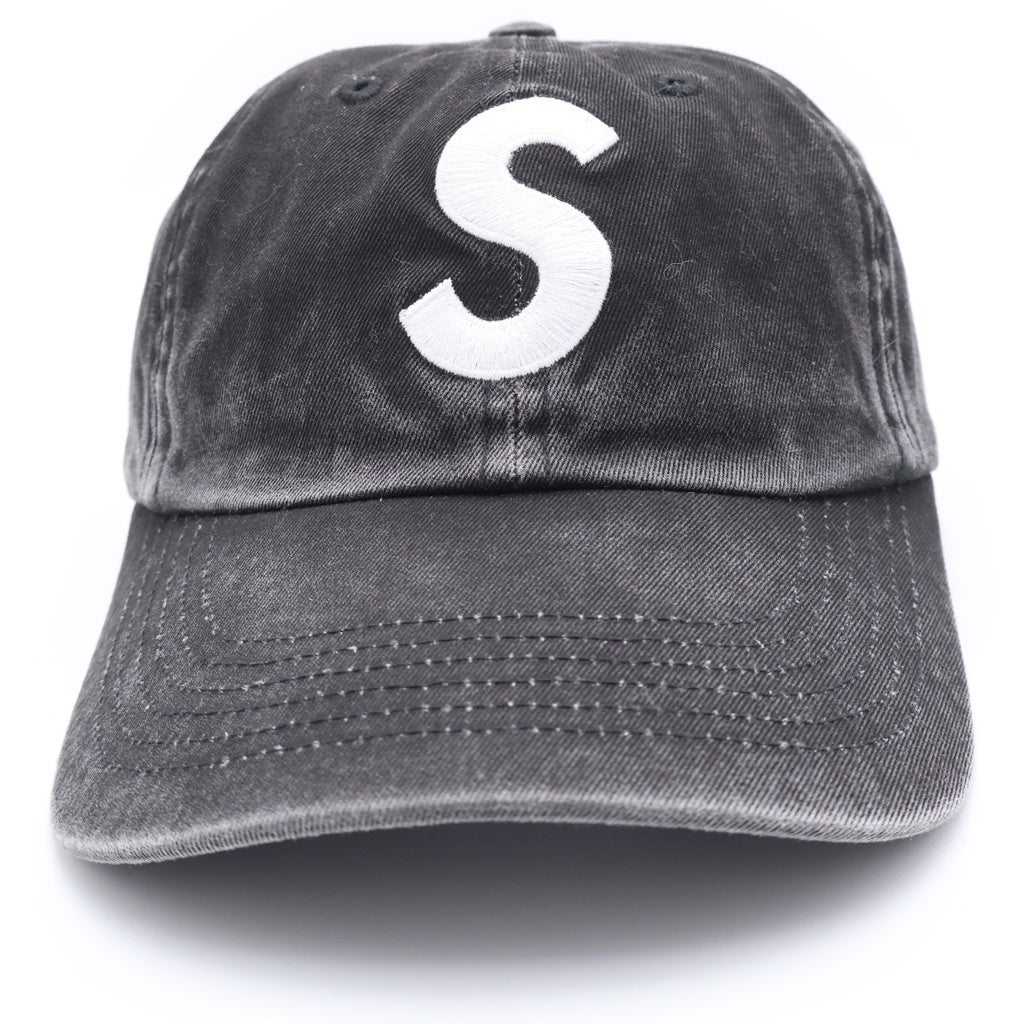 SUPREME(シュプリーム) 25SS Pigment Coated S Logo 6-Panel ピグメント コーティング Sロゴ刺繍キャップ 帽子 ブラック