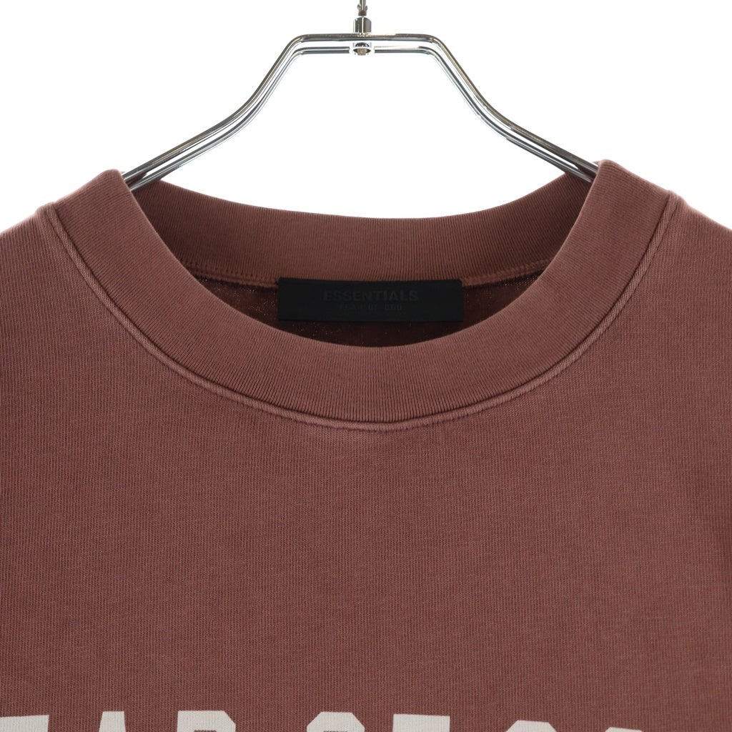 FEAR OF GOD ESSENTIALS(フィアオブゴッド エッセンシャルズ) STATE LOGO TEE 半袖Tシャツ カットソー ピンク