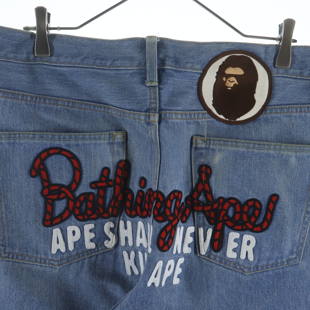 A BATHING APE(アベイシングエイプ) Blue Champion Regular Fit Jeans バッグワッペンデザイン デニム パンツ インディゴ 001DPK221002F