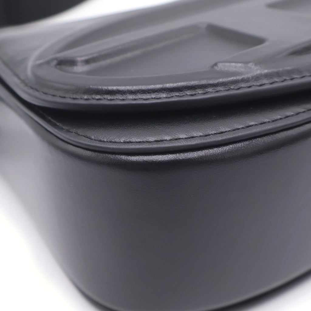 DIESEL(ディーゼル) 1DR CAMERA BAG カメラ レザーショルダーバッグ ブラック X10223RR818 レディース
