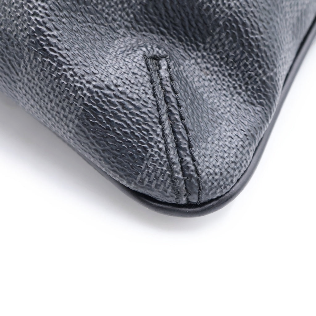 LOUIS VUITTON(ルイヴィトン) ダミエグラフィット トマス ショルダーバッグ N58028 ブラック N58028 レディース