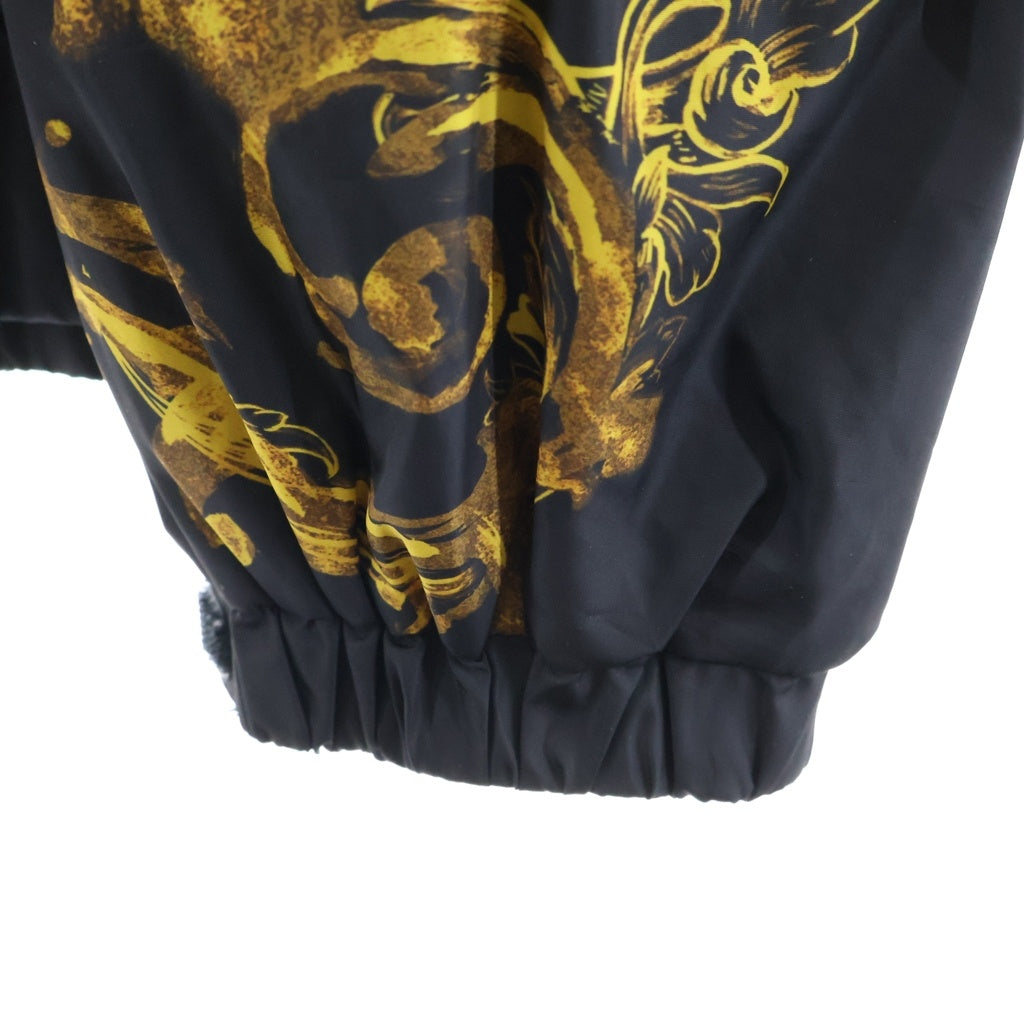 VERSACE(ヴェルサーチ) バロッコ柄 ナイロンフーデッドジャケット ブラック/ゴールド 76GAS406