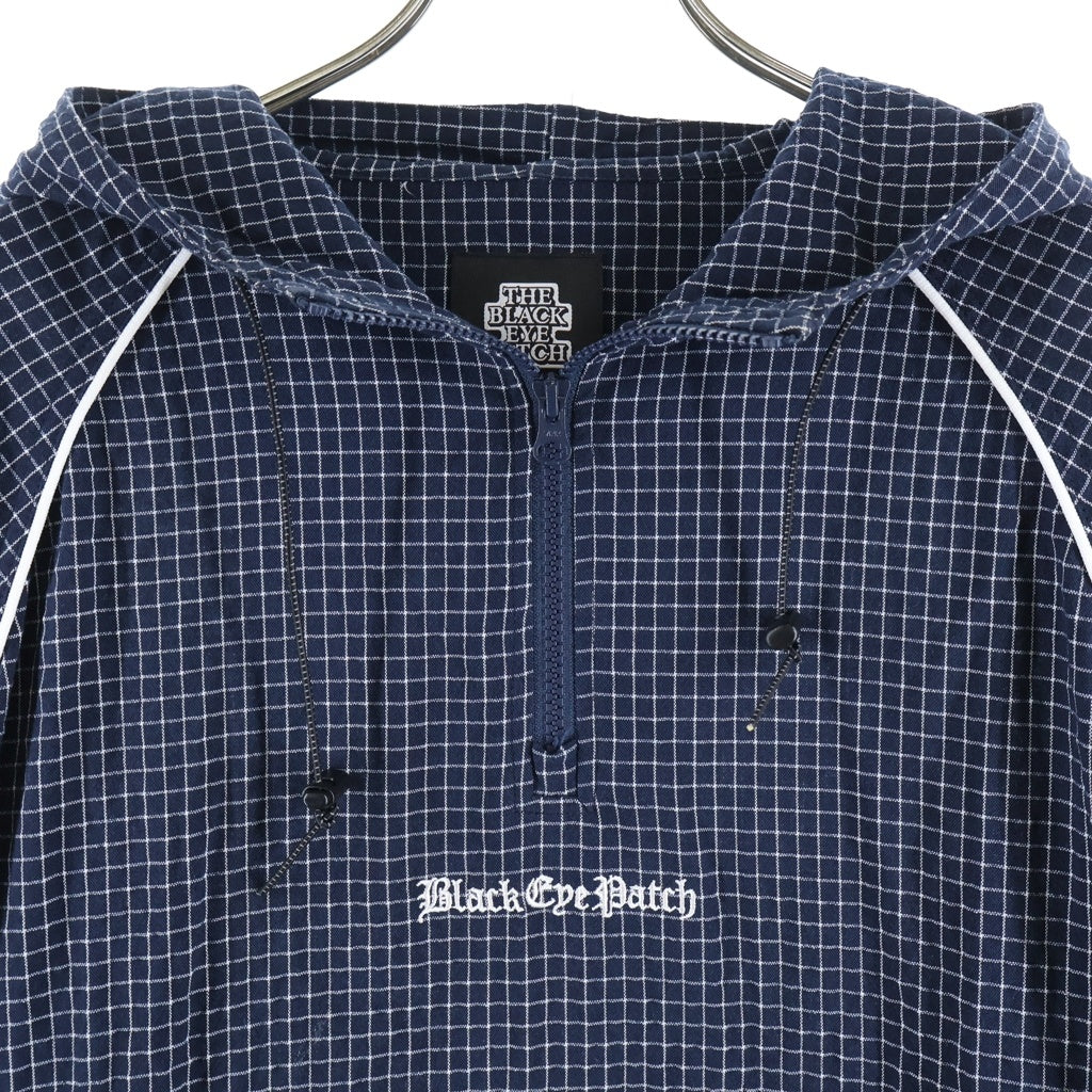 THE BLACK EYE PATCH(ブラックアイパッチ) GRID PATTERNED OE LOGO ANORAK グリッドパターン OEロゴ アノラックパーカー ジャケット ネイビー BEP-25SS-076