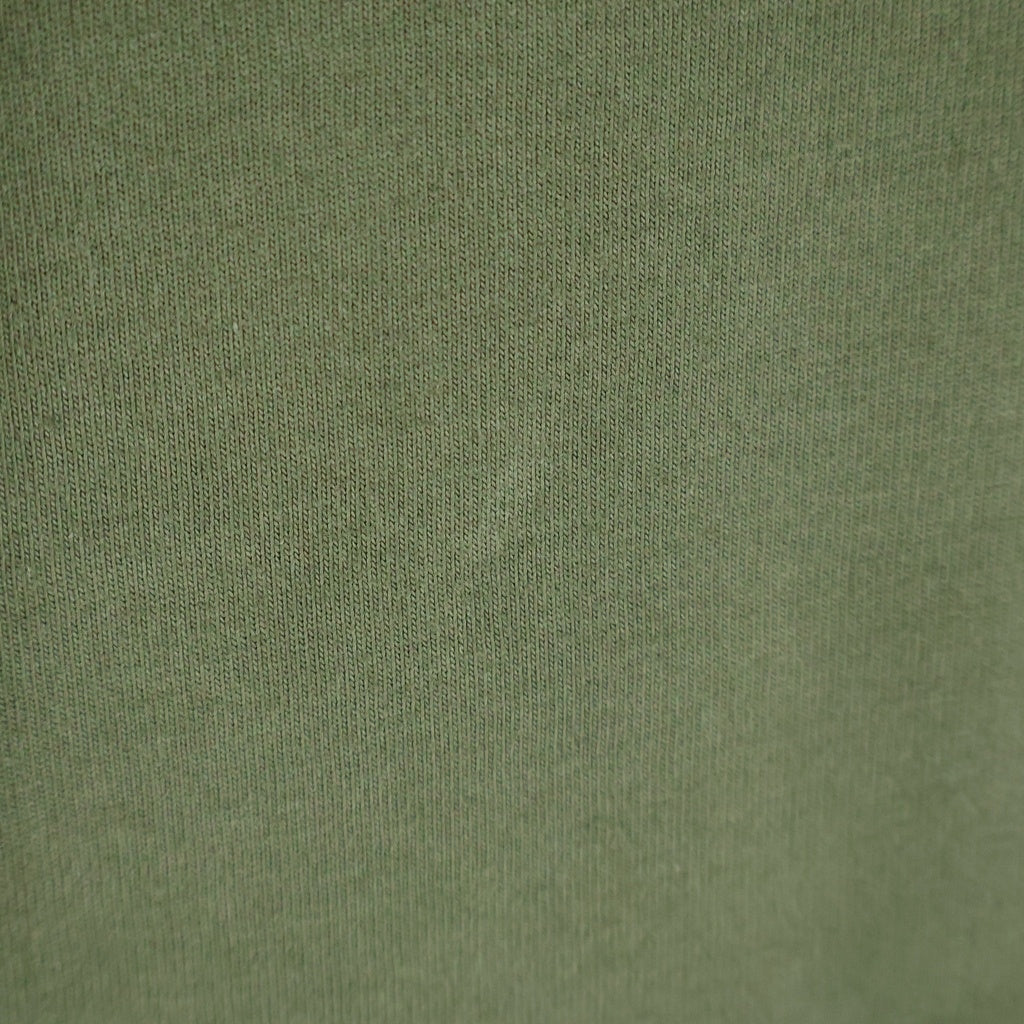 FEAR OF GOD ESSENTIALS(フィアオブゴッド エッセンシャルズ) ブランドロゴ プリント長袖Tシャツ カットソー カーキ