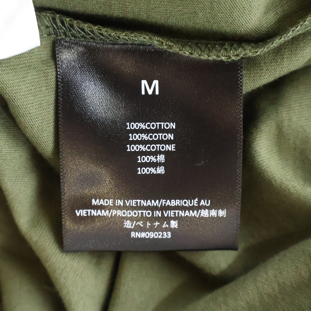 FEAR OF GOD ESSENTIALS(フィアオブゴッド エッセンシャルズ) ブランドロゴ プリント長袖Tシャツ カットソー カーキ