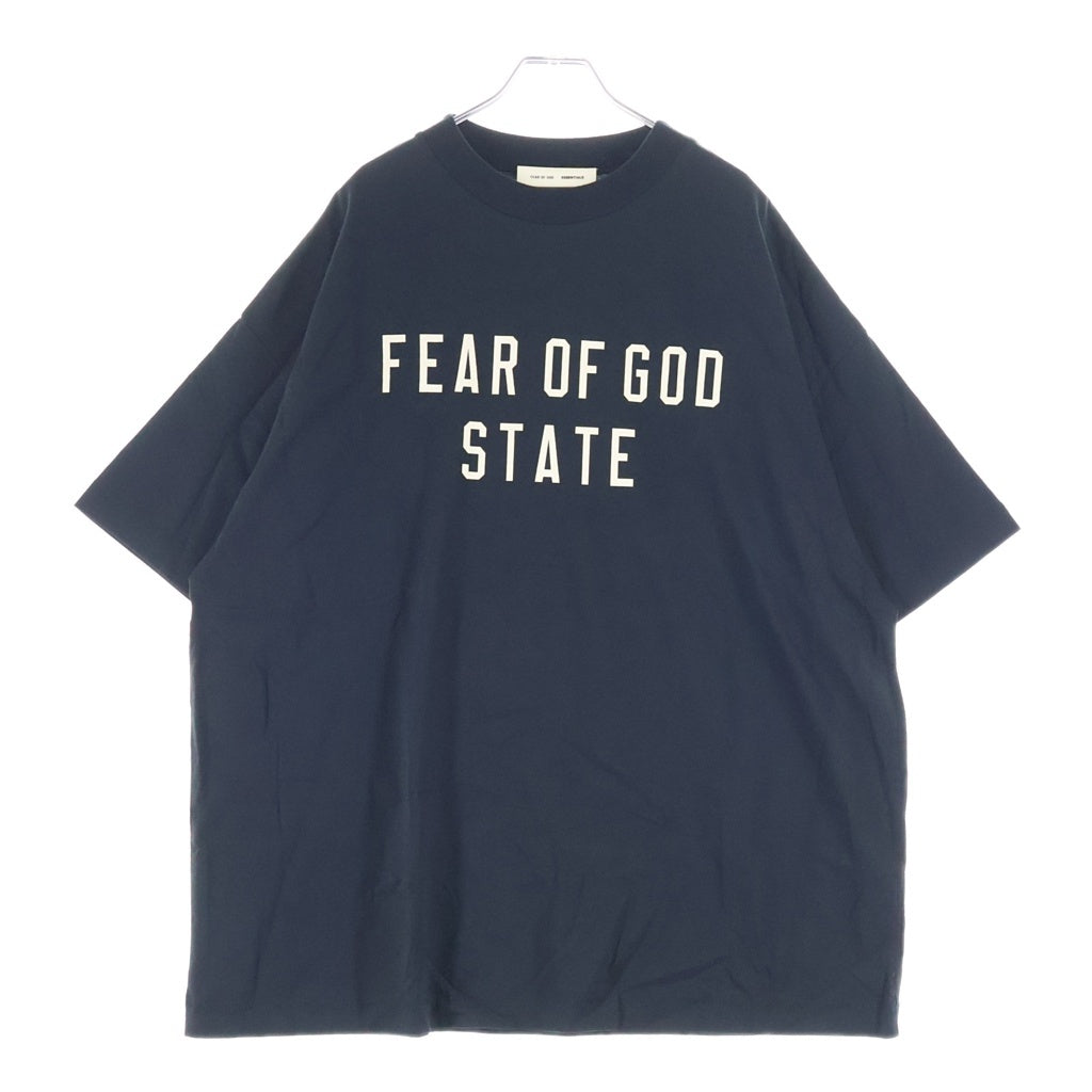 FEAR OF GOD ESSENTIALS(フィアオブゴッド エッセンシャルズ) STATEロゴ プリント半袖Tシャツ カットソー ブラック