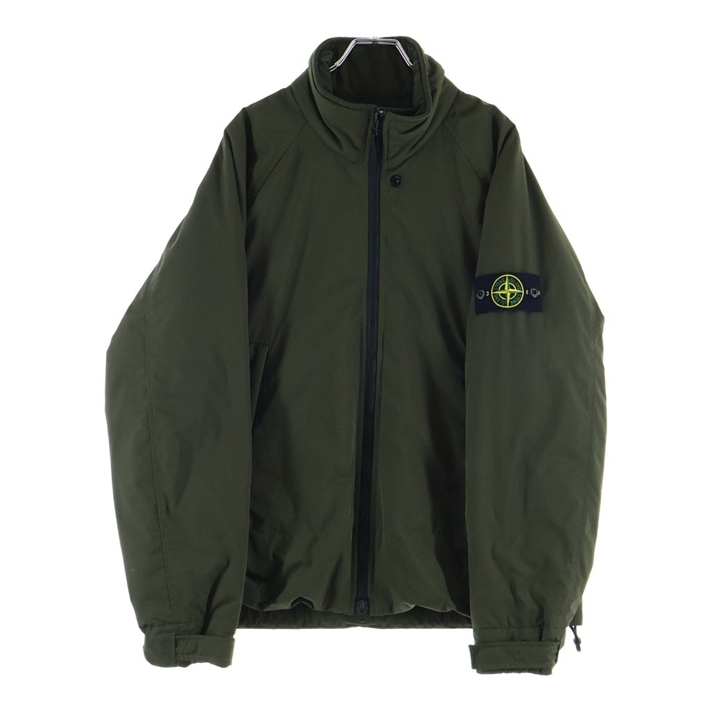STONE ISLAND(ストーンアイランド) MICRO TWILL WITH PRIMALOFT P.U.R.E INSULATION TECHNOLOGY ポリエステル マイクロツイル パデッドスタンドカラーブルゾンジャケット カーキ 791541926