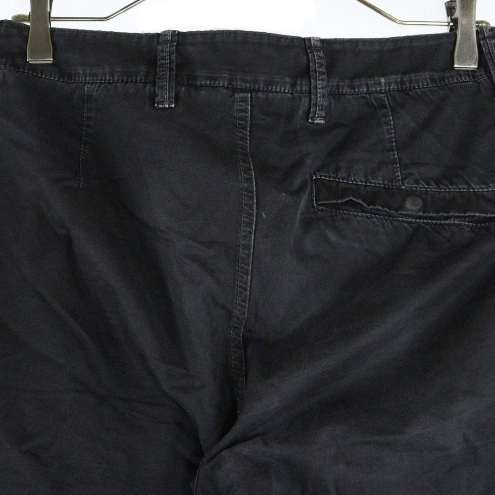 STONE ISLAND(ストーンアイランド) ガーメントダイ ロゴパッチ ジップフライ コットン カーゴパンツ ブラック 1015303WA