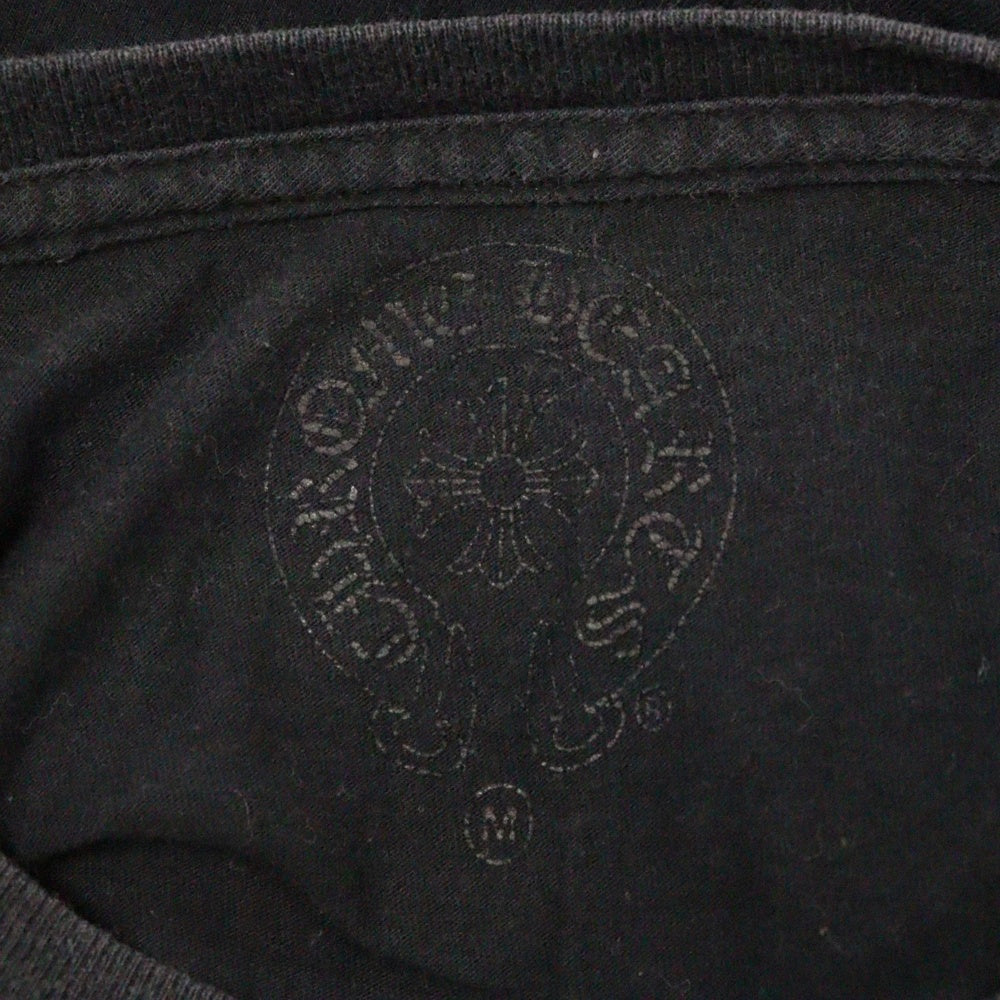 CHROME HEARTS(クロムハーツ) CH PLS L/S TEE CHプラス バックロゴプリント ロングスリーブ 長袖 ポケットTシャツ カットソー ブラック