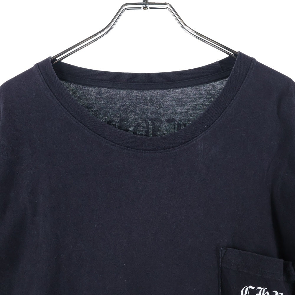 CHROME HEARTS(クロムハーツ) Vertical Logo Tee ヴァーティカルロゴ 長袖Tシャツ 胸ポケットロゴ バックロゴ 長袖カットソー ホワイト/ブラック