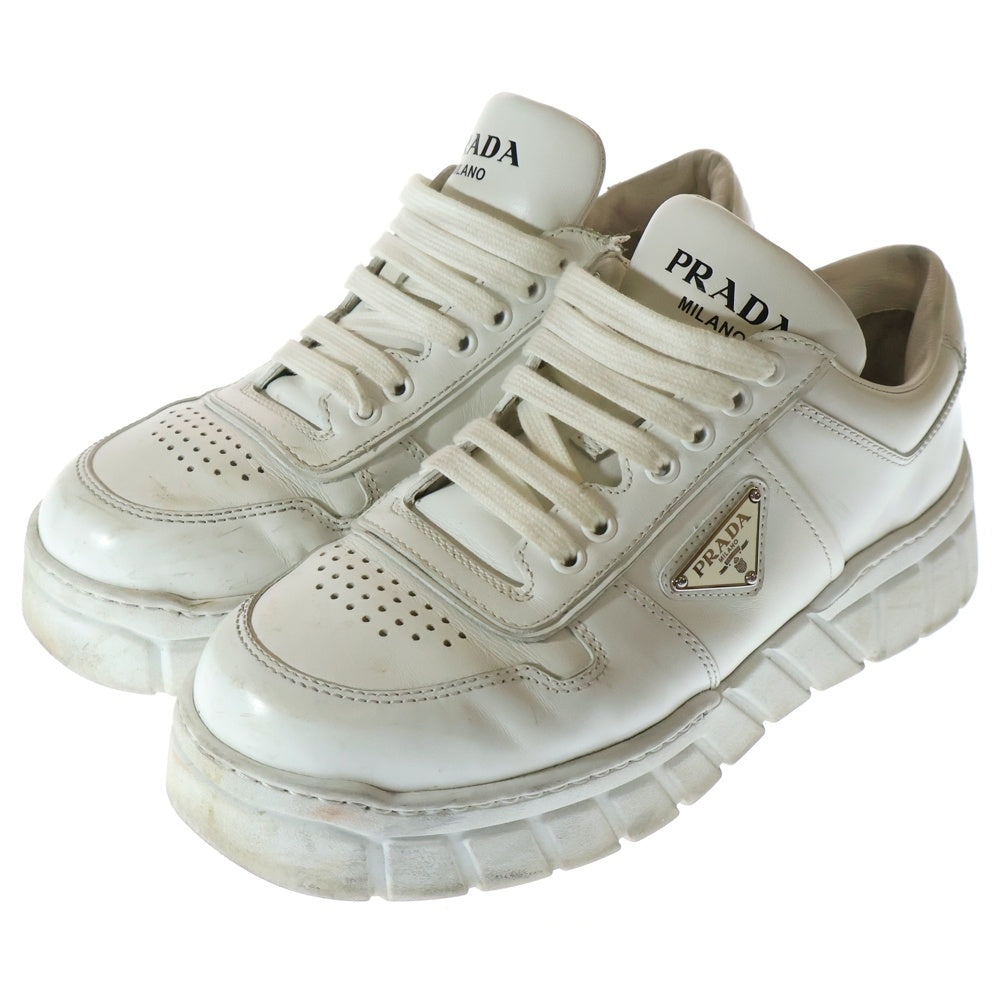 PRADA 厚底スニーカー ホワイト PRADA ホワイトレザー厚底スニーカー - メルカリ