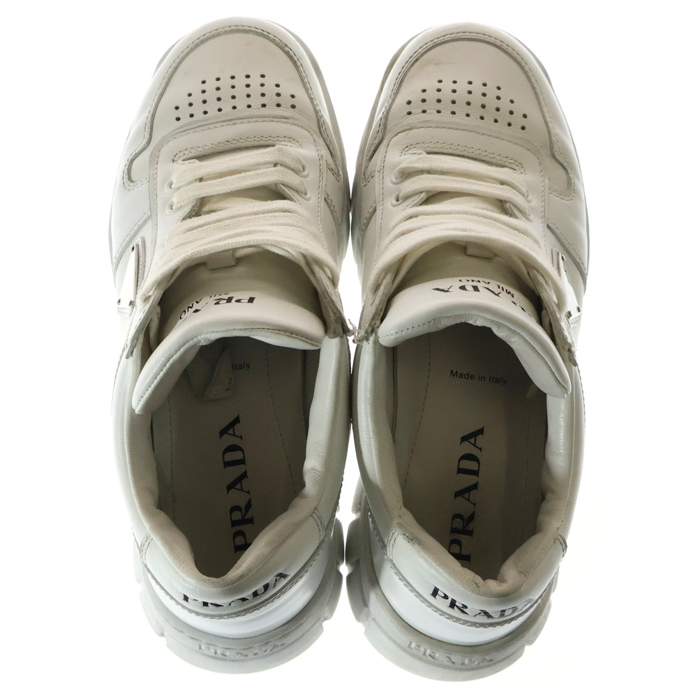 美品✨ プラダ トライアングルロゴ ホワイト レディース 23.5cm相当 PRADA プラダ スニーカー 1E804M 3LKI レディース レザー
