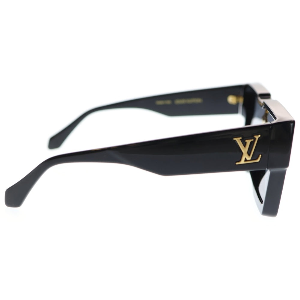 LOUIS VUITTON(ルイヴィトン) サイクロンスクエア モノグラム フラワー