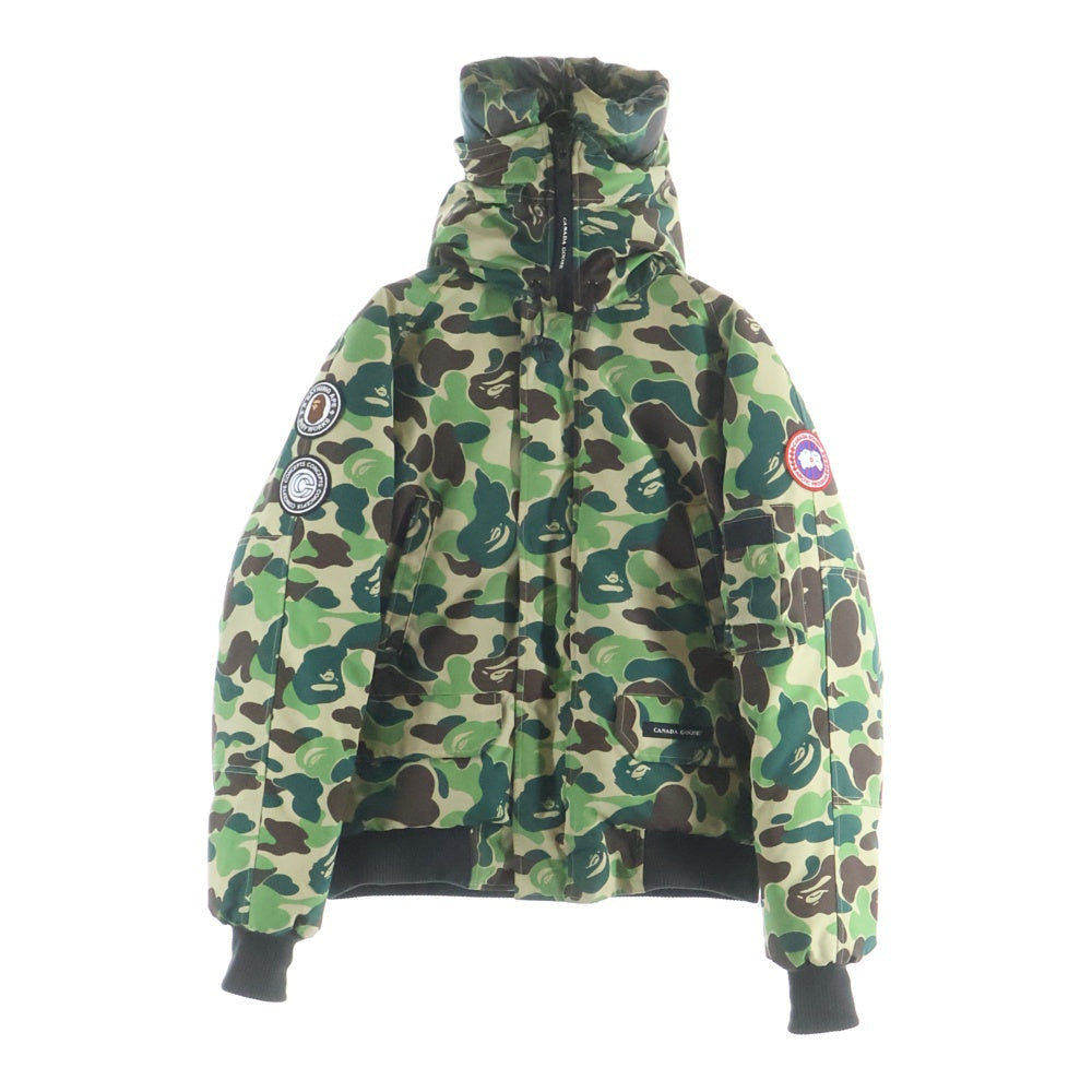 CANADA GOOSE(カナダグース) 21AW ×A BATHING APE CHILLIWACK BOMBER ×ア ベイシング エイプ チリワック ボンバー ダウンジャケット グリーンカモ 7999MBC