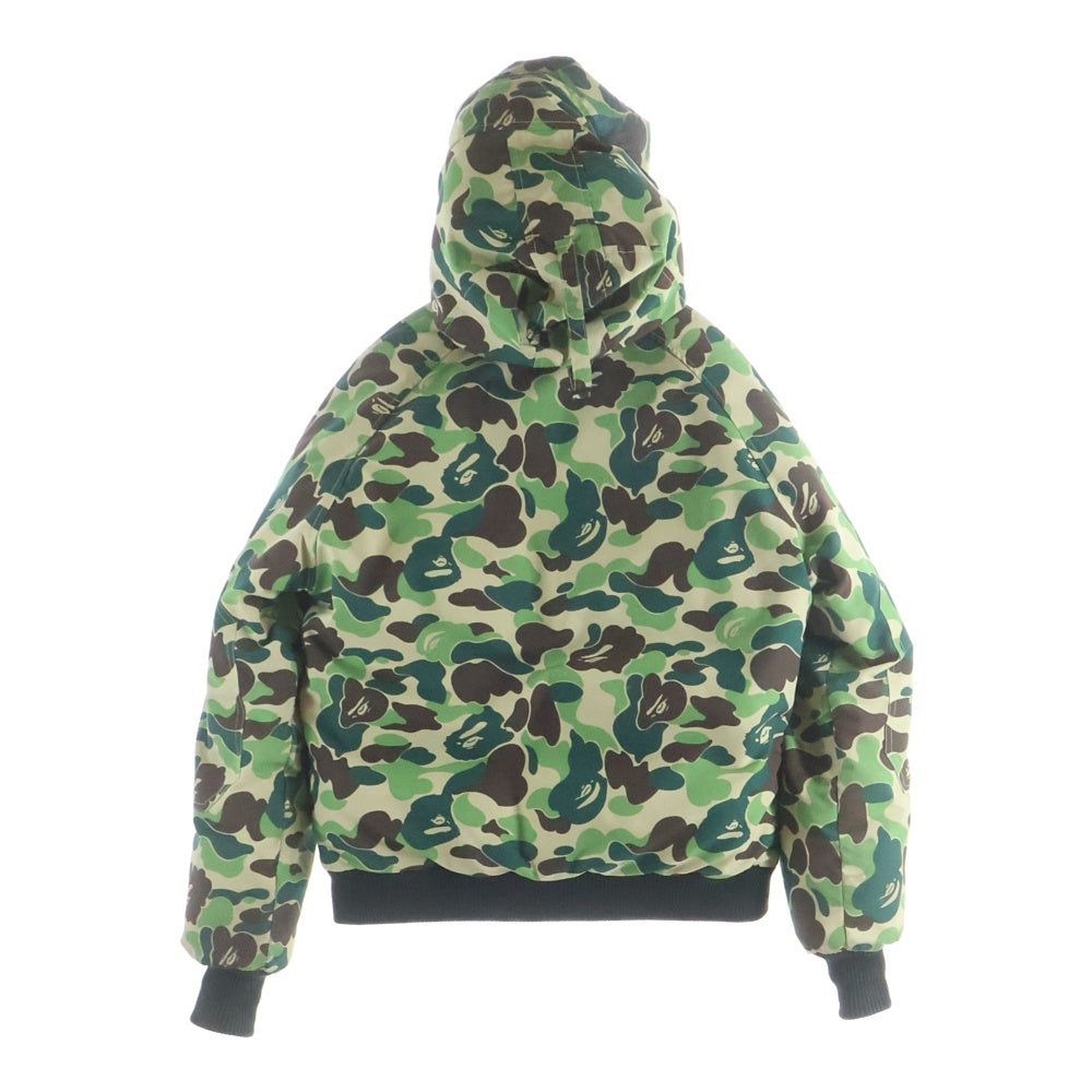 CANADA GOOSE(カナダグース) 21AW ×A BATHING APE CHILLIWACK BOMBER ×ア ベイシング エイプ チリワック ボンバー ダウンジャケット グリーンカモ 7999MBC