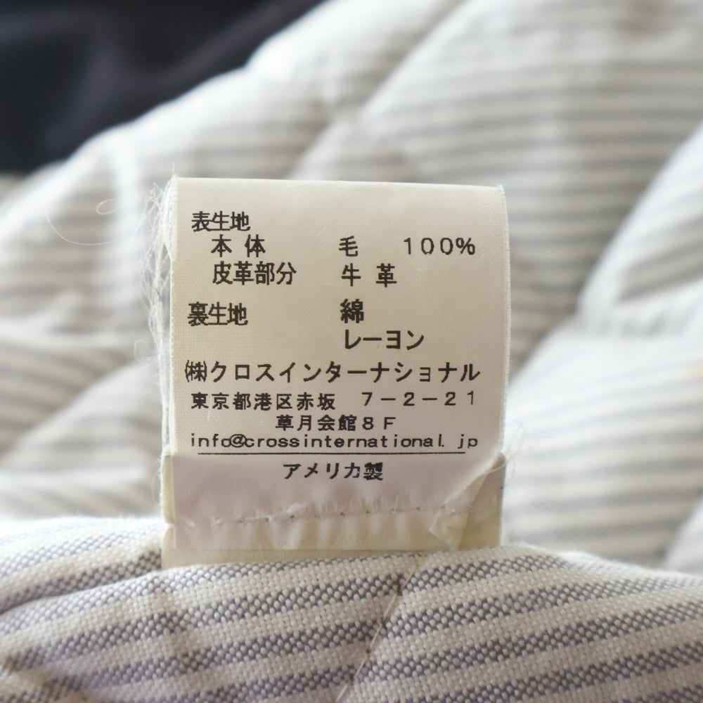 THOM BROWNE(トムブラウン) 4BAR レザー切替 スタジアムジャケット ブラック/ホワイト/レッド 01103I1030
