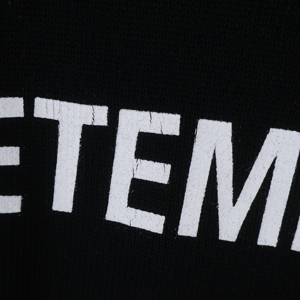 VETEMENTS(ヴェトモン) 21AW FRONT LOGO KNIT フロントロゴ ニット クルーネックセーター UA52KN720B