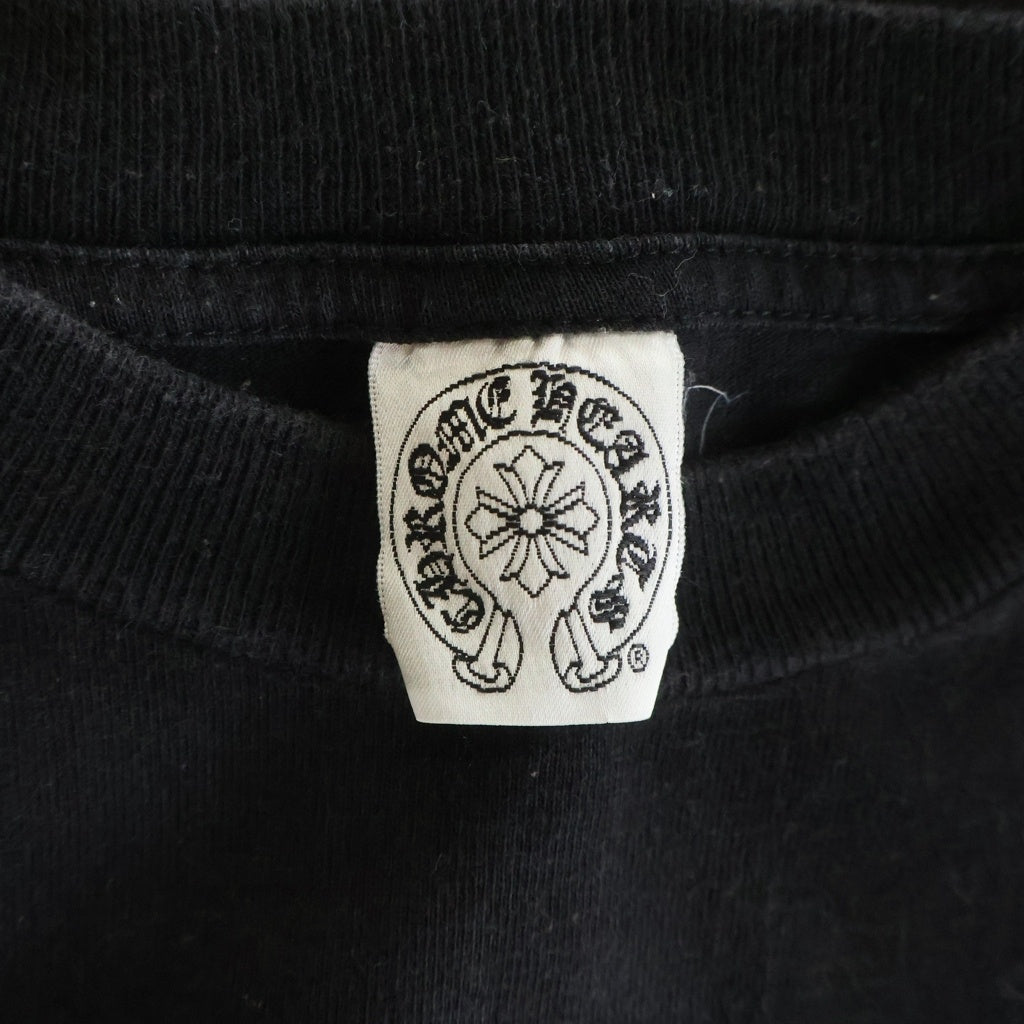 CHROME HEARTS(クロムハーツ) SCROLL LABEL T-SHIRT スクロールラベルプリント クルーネックポケット半袖Tシャツ ブラック