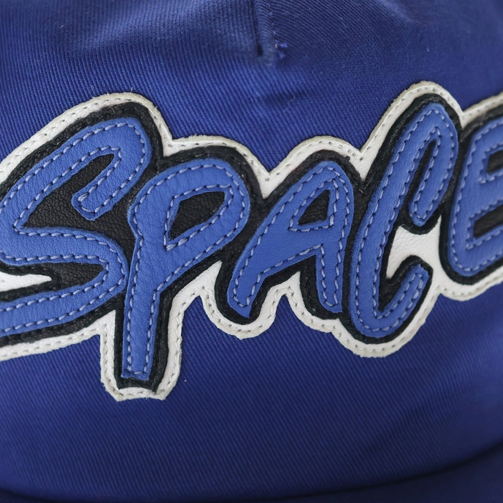 CHROME HEARTS(クロムハーツ) SPACEレザーパッチ トラッカーキャップ 帽子 ブルー