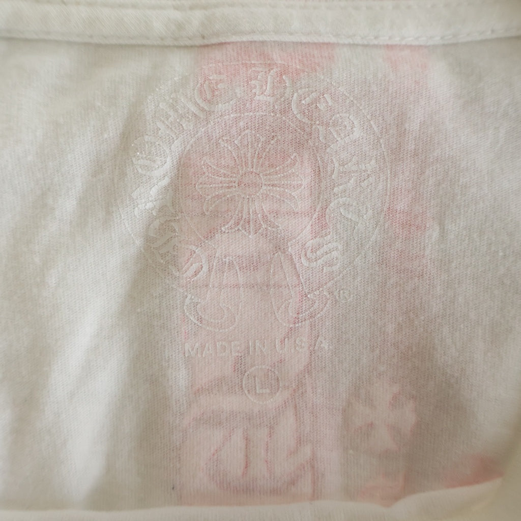 CHROME HEARTS(クロムハーツ) Neon Pink Stripe Logo ストライプロゴ プリント 半袖Tシャツ カットソー ホワイト/ピンク