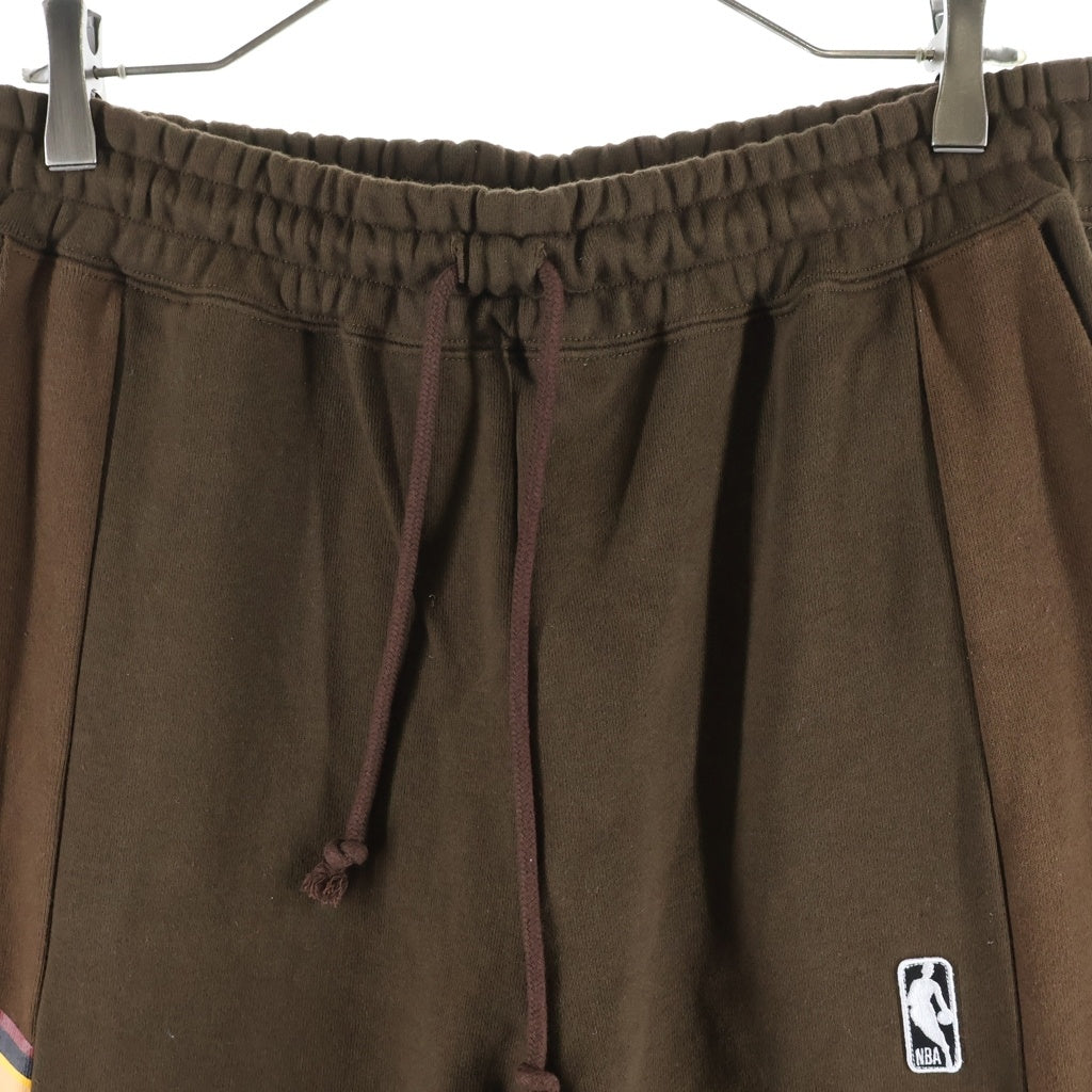 WIND AND SEA(ウィンダンシー) ×NBA エヌビーエー ロゴ刺繍 パネルリメイクスウェットパンツ ブラウン WDS-C-NBA-26-Q1-PT-02