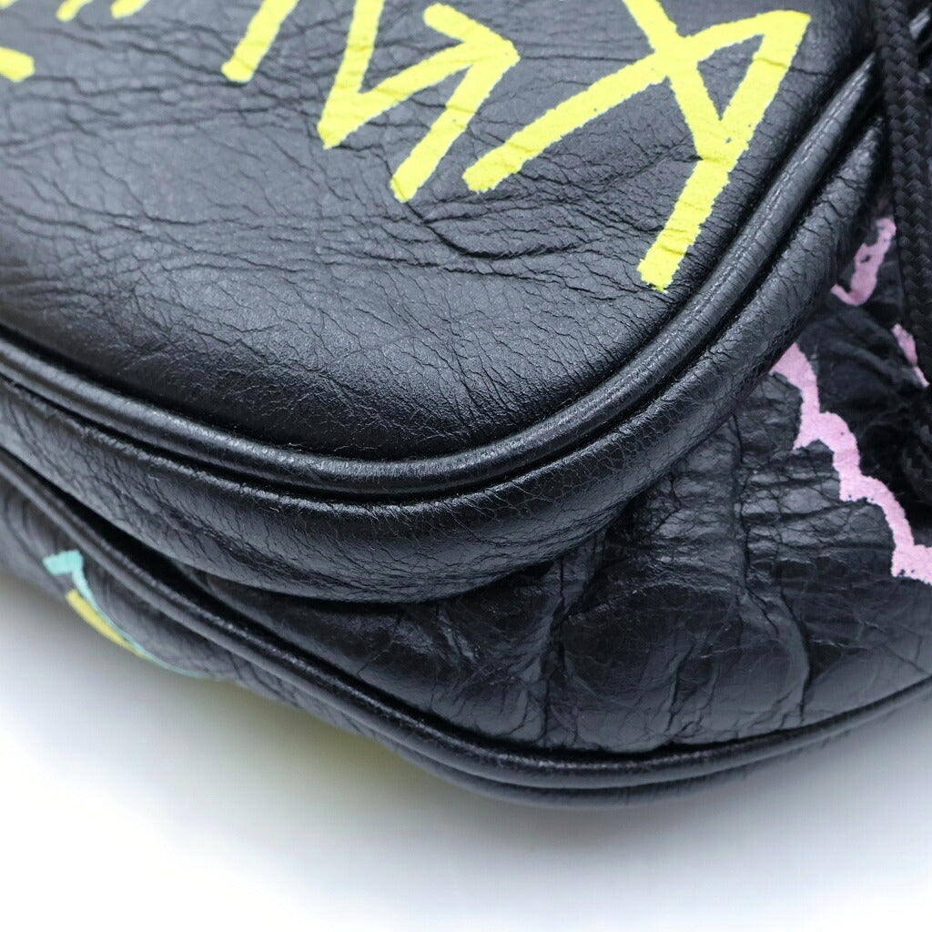 BALENCIAGA(バレンシアガ) グラフィティ エクスプローラー レザーボディバッグ ブラック 529550 1080 X 02123