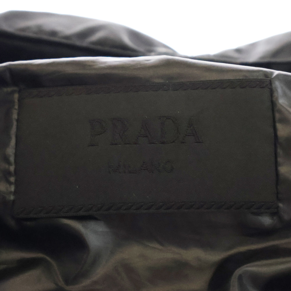 PRADA(プラダ) トライアングルロゴ ダウンジャケット SGH072 R232 1060 ブラック