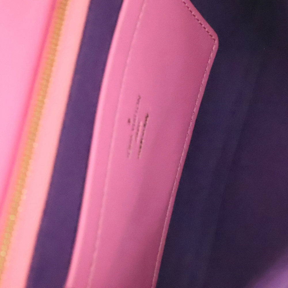LOUIS VUITTON(ルイヴィトン) Monogram Pochette Coussin M80745 モノグラムポシェットクーサン チェーンショルダーバッグ ピンク