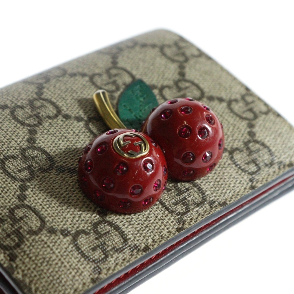 GUCCI(グッチ) GGスプリーム チェリー コンパクトウォレット 三つ折り財布 ゴールド金具 レザー ベージュ 476050