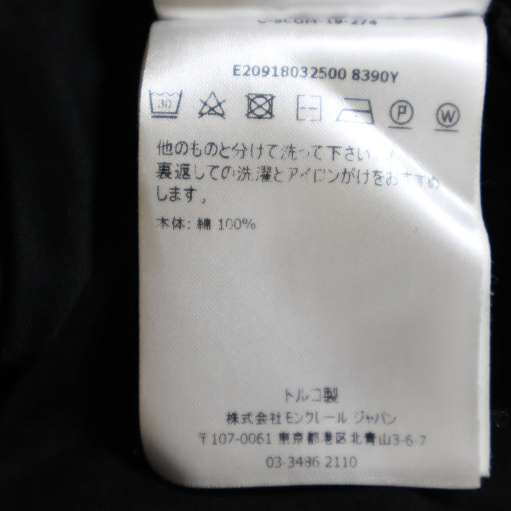 MONCLER(モンクレール) 19AW MAGLIA T-SHIRT フロントロゴ刺繍パッチ クルーネック 半袖Tシャツ カットソー ブラック E20918032500 8390Y