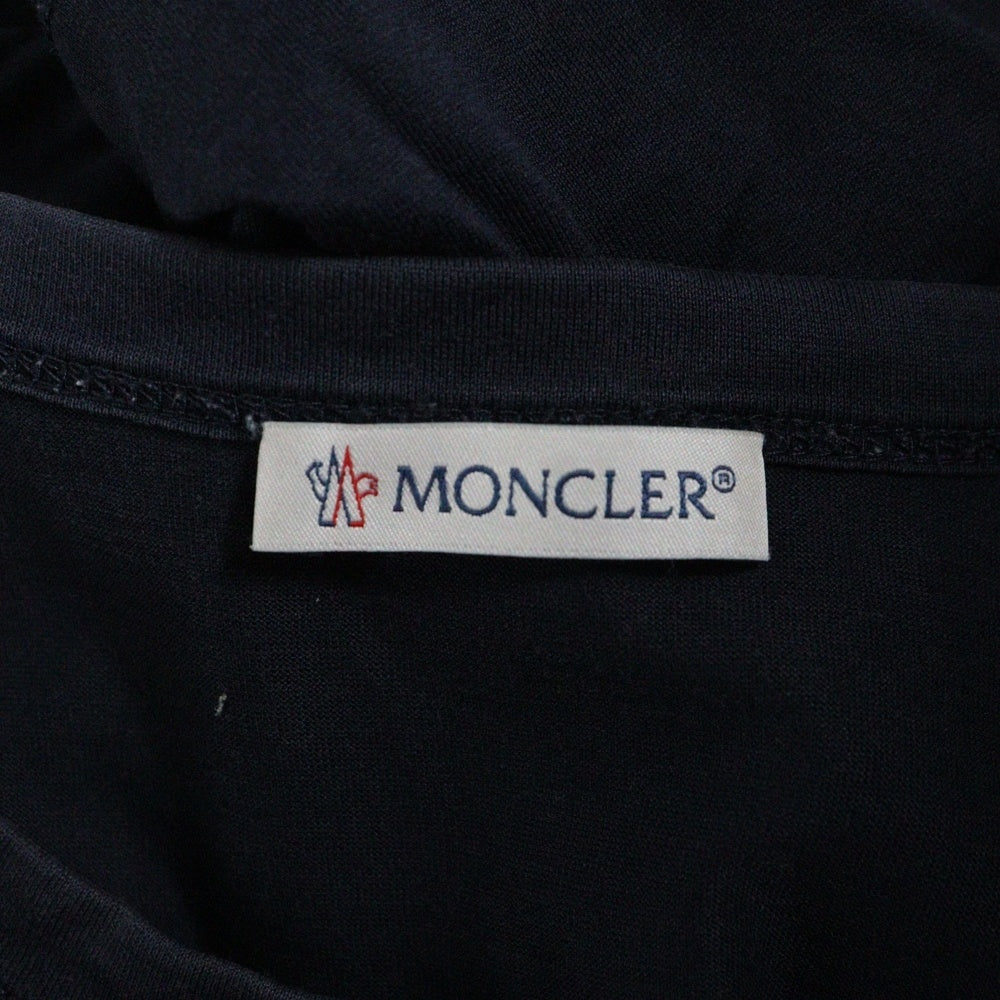 MONCLER(モンクレール) 19AW MAGLIA T-SHIRT フロントロゴ刺繍パッチ クルーネック 半袖Tシャツ カットソー ネイビー E20918032500 8390Y
