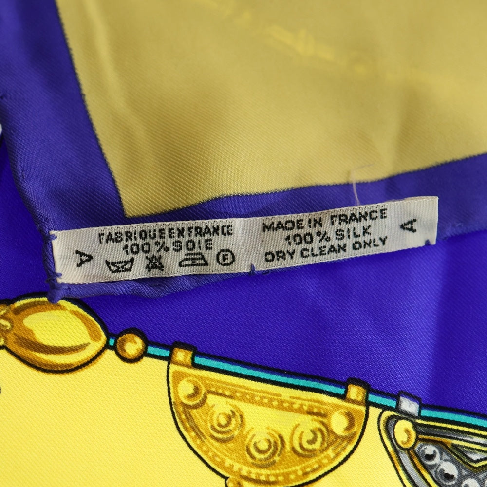 HERMES(エルメス) 90 PARURES DES SABLES シルクカレ90スカーフ ブルー/イエロー