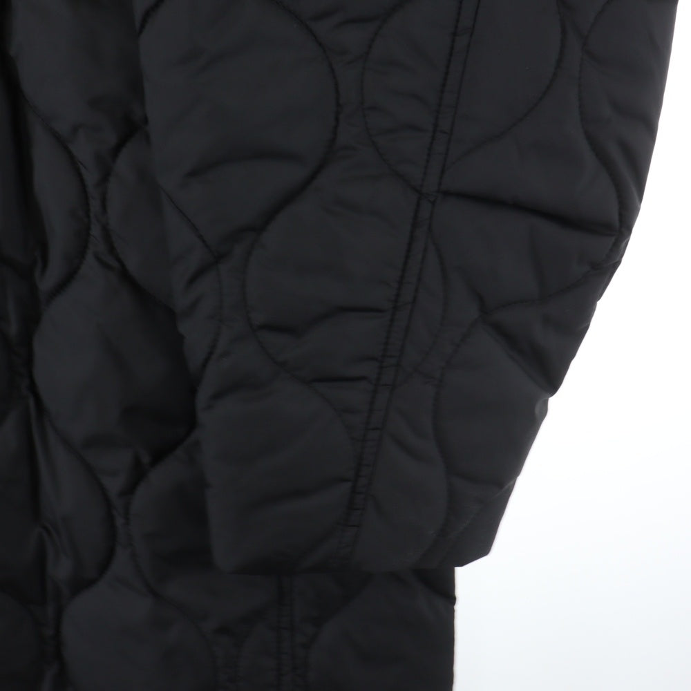 HYKE(ハイク) キルティング ナイロン ノーカラーコート ブラック