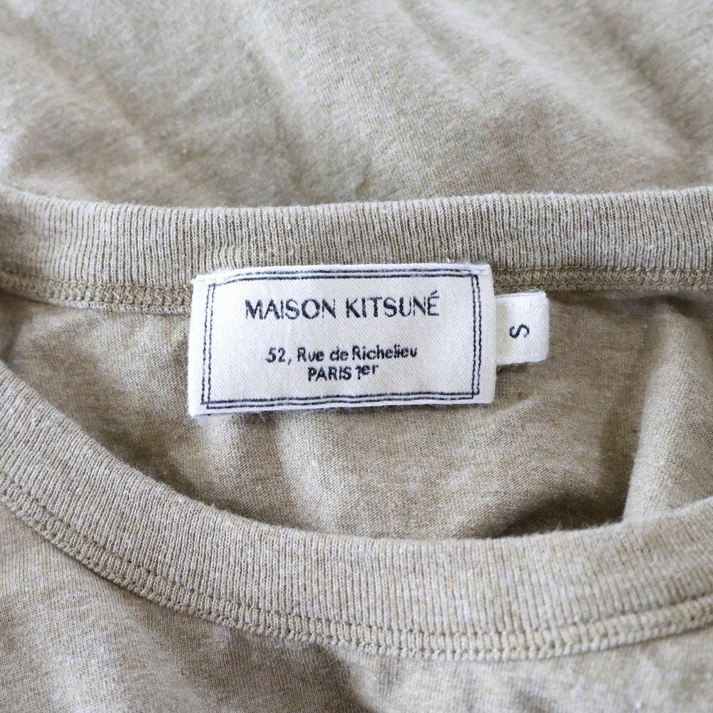 MAISON KITSUNE(メゾンキツネ) ロゴ 半袖Tシャツ カットソー ブラウン KMM-18510-B