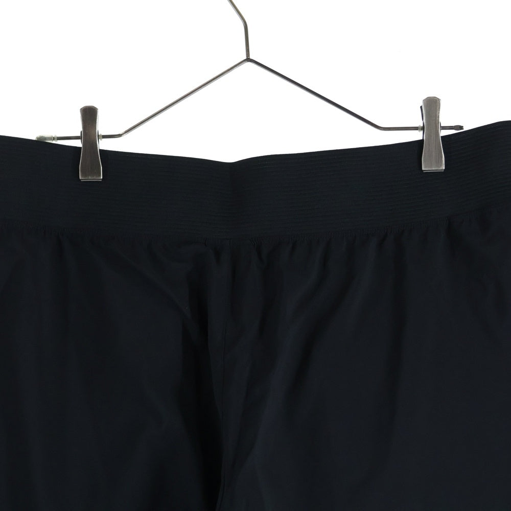 Reebok(リーボック) フロントロゴプリントショーツ ハーフパンツ GS6581 ブラック