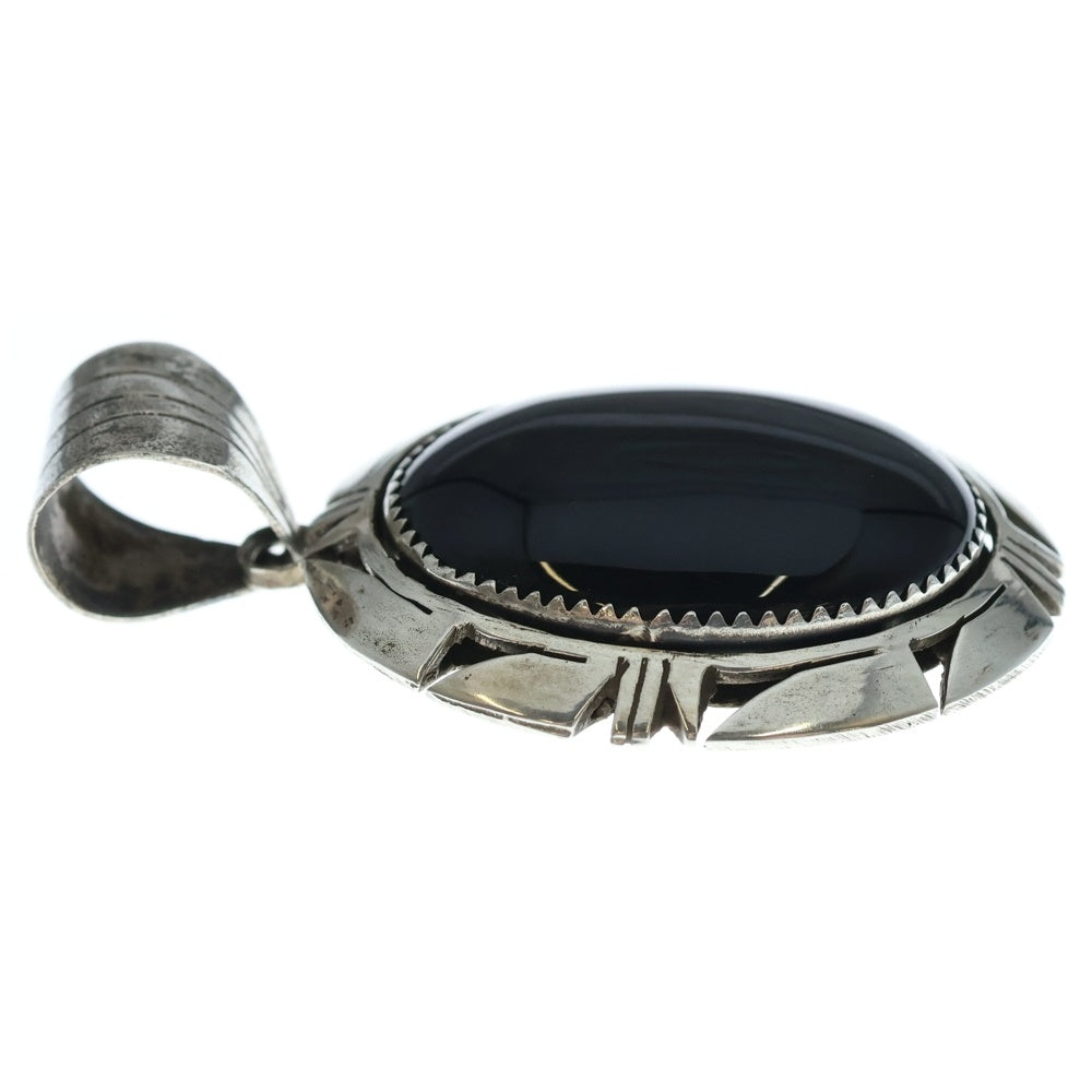 INDIAN JEWELRY(インディアンジュエリー) NAVAJO BRUCE WOOD ブルースウッド作 ナバホ オニキスオーバルペンダントトップ ブラック/シルバー