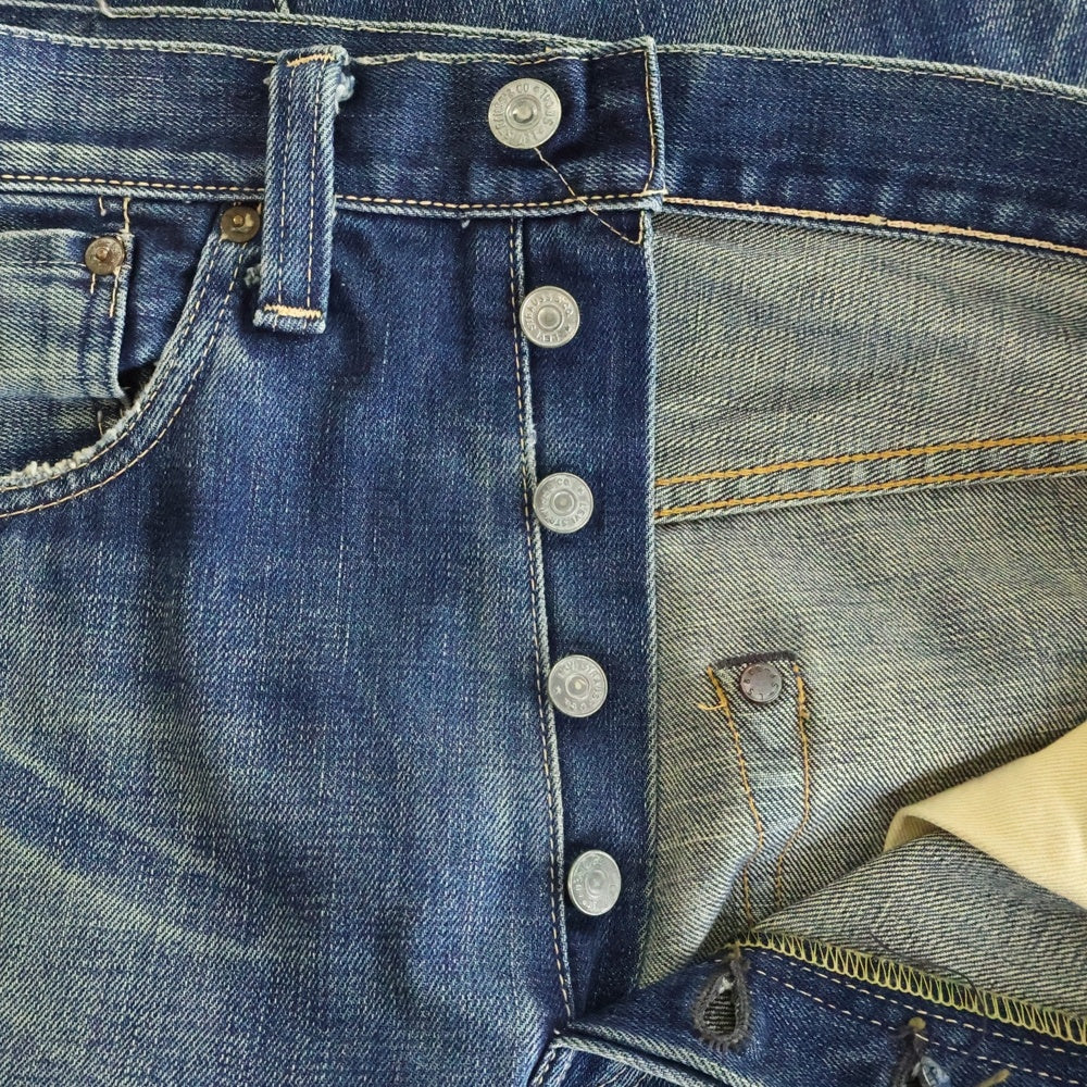 Levi's VINTAGE CLOTHING(リーバイス ビンテージ クロージング) 501XX 復刻 1947年モデル ユーズド加工 デニム インディゴ 47501