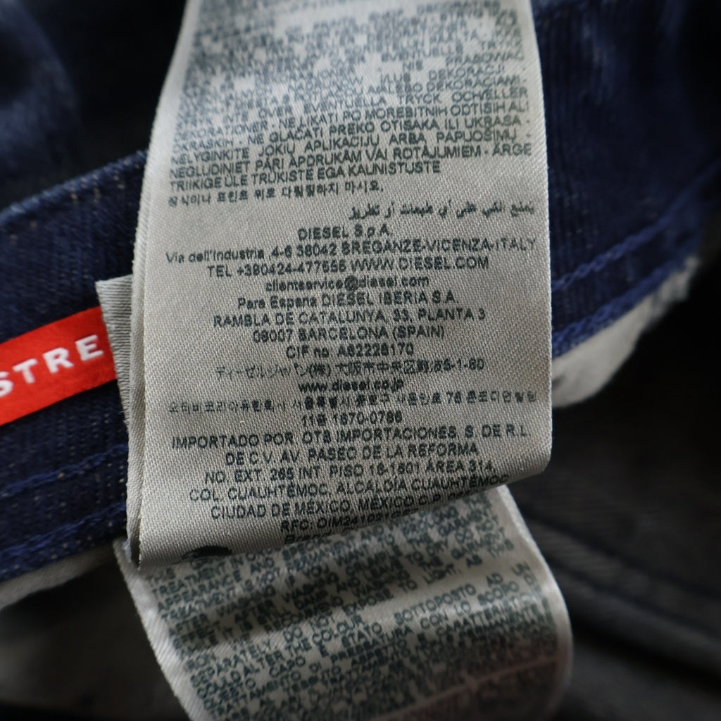 DIESEL(ディーゼル) 1985 Larkee ウオッシュ加工 ストレート デニムパンツ ジーンズ インディゴ 00C06P-09N57