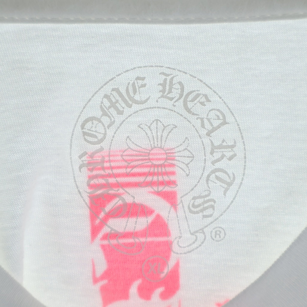 CHROME HEARTS(クロムハーツ) Neon Pink Stripe Logo ストライプロゴ プリント 長袖Tシャツ カットソー ホワイト/ピンク