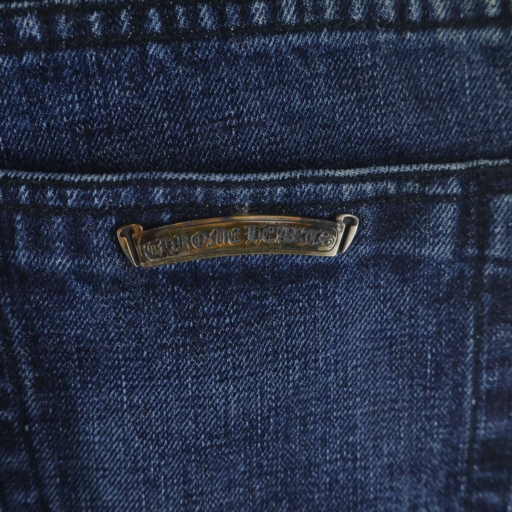 CHROME HEARTS(クロムハーツ) CRS BTN DENIM PANTS クロスボールボタン スクロールラベル ボタンフライデニムパンツ インディゴ