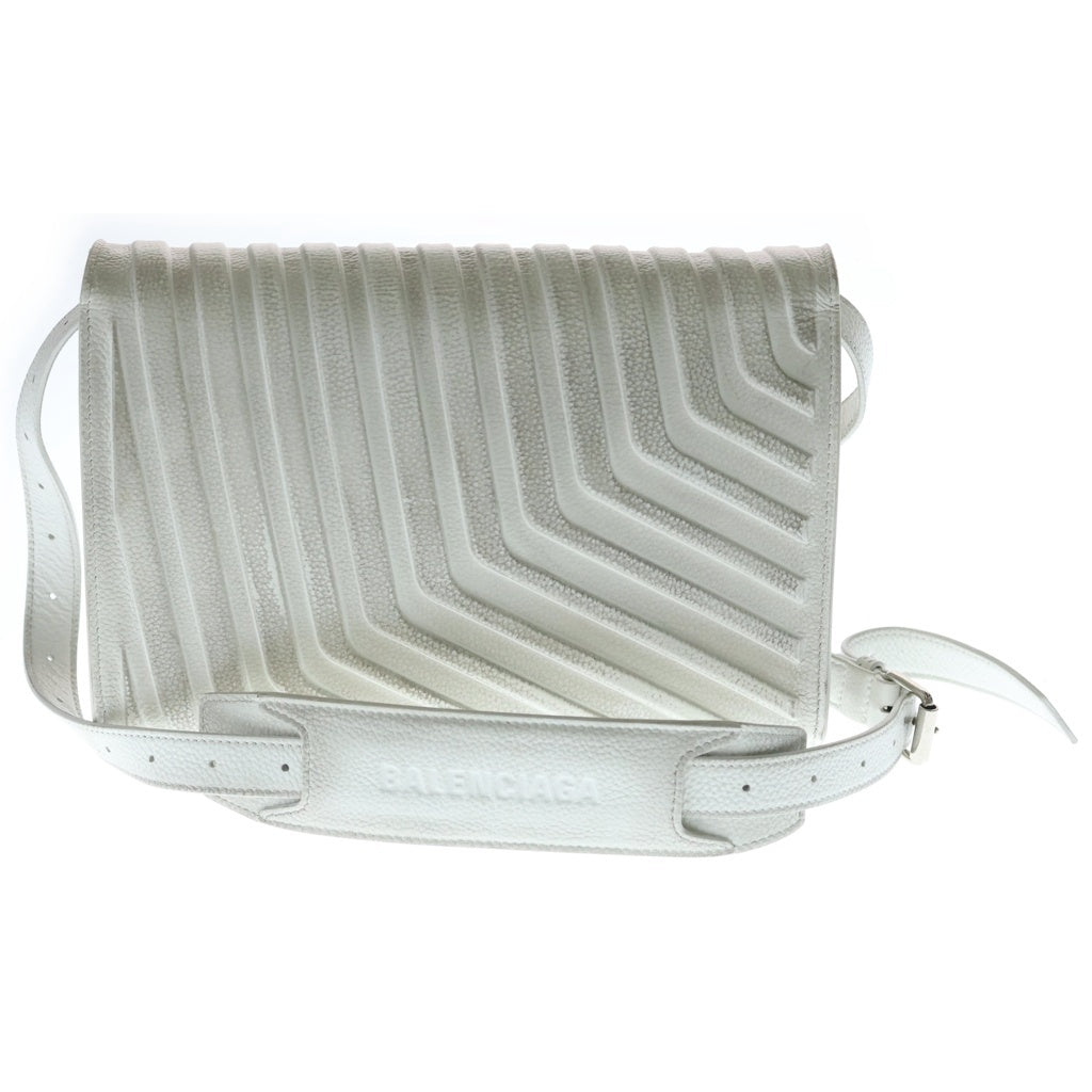 BALENCIAGA(バレンシアガ) Car Flap Bag 679465 カーフラップ レザーショルダーバッグ ホワイト レディース