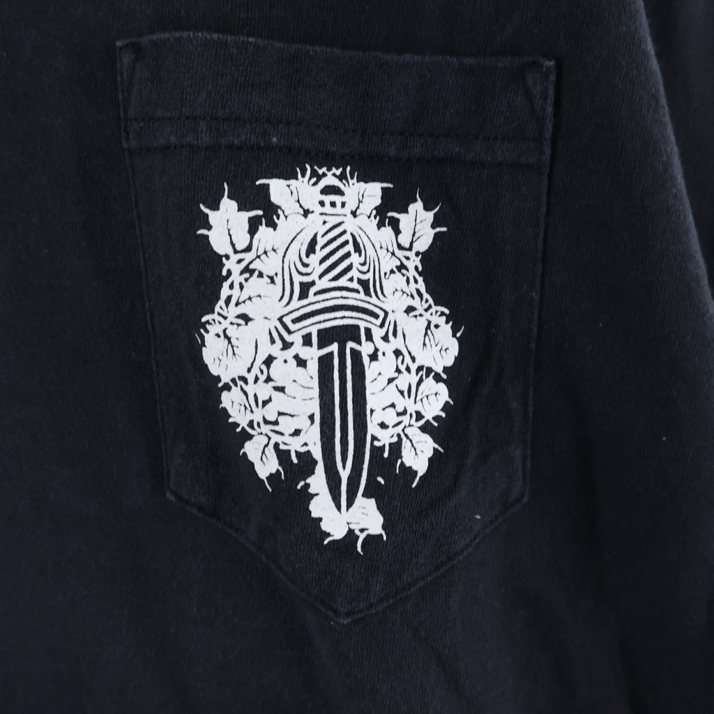 CHROME HEARTS(クロムハーツ) OLD VINE DGGR L/S TEE オールド アームクロスプリント ヴァインダガーポケット長袖Tシャツ カットソー ブラック