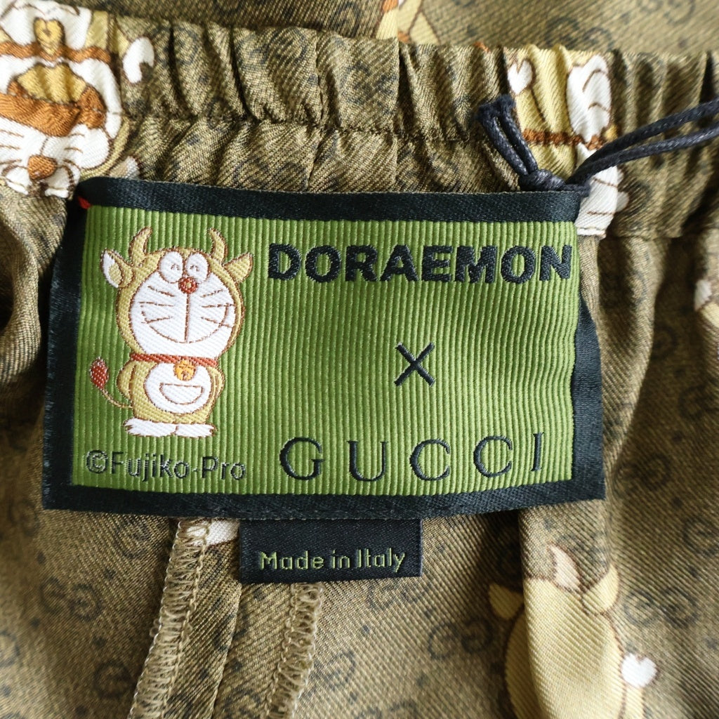 GUCCI(グッチ) ×DORAEMON 50周年記念ドラえもん 牛えもん 総柄 シルクショーツ ハーフパンツ 649062 ZAGSQ ベージュ