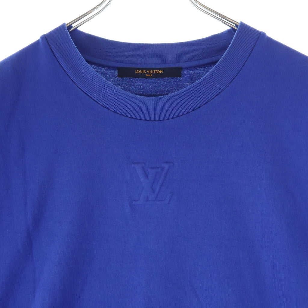 LOUIS VUITTON(ルイヴィトン) 22AW エンボスLVロゴ 半袖クルーネックカットソー ブルー RM22Q DT3 HNY55W
